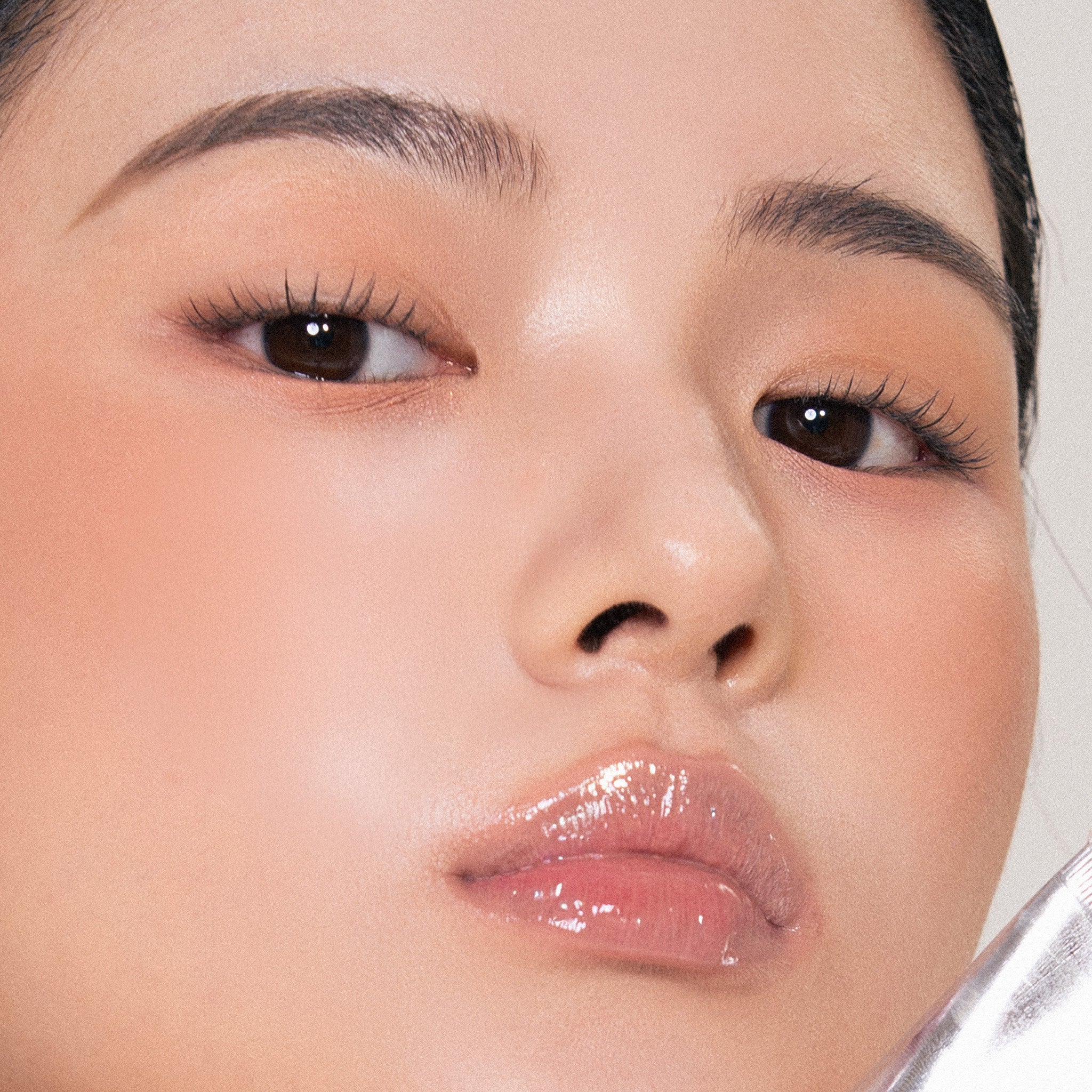 Sunbeam Lip Treatment SPF25 PA++